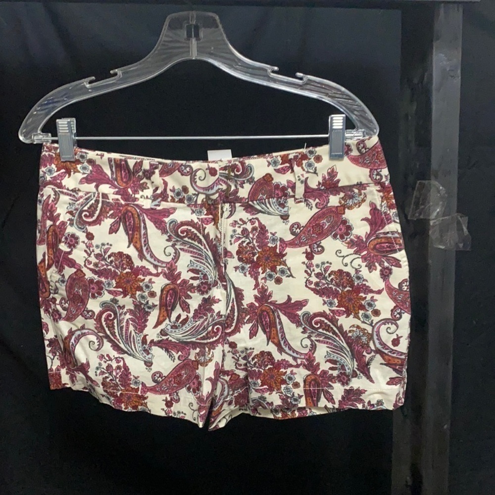 𝅺loft paisley shorts NWT 4” inseam size 2